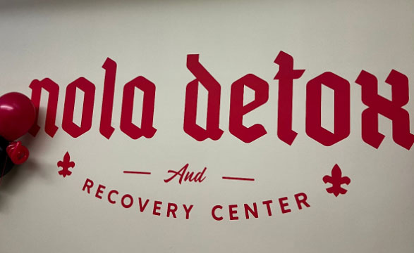Nola Detox Sign